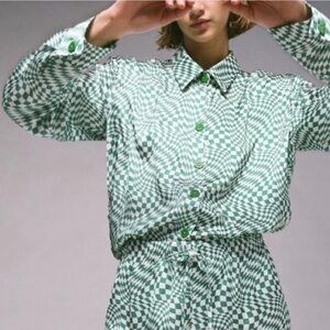 Lisa says gah Bailey checkered top